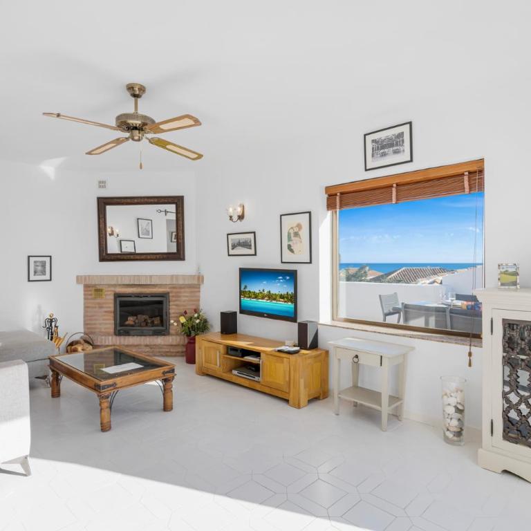 Panoramic terrace pool by Costarentals - Ref 129 - Three-Bedroom Apartment - 9