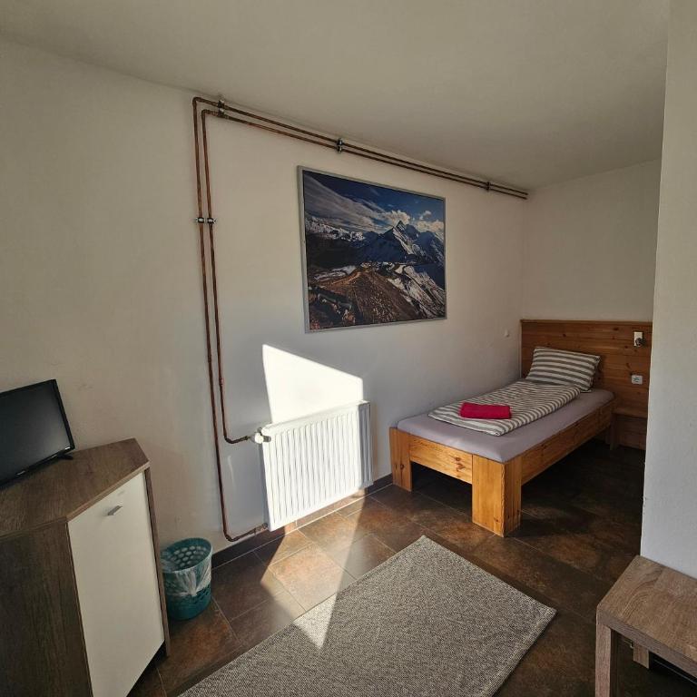Karawanken Lodge - Einzelzimmer mit Bad - 12