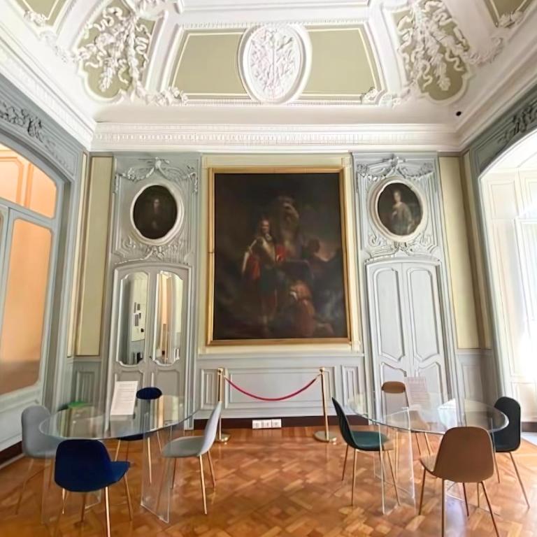 Palazzo Lomellini Historic Retreat by M3trocubo - Elegant Apartment near Aquarium & Via Garibaldi - One-Bedroom Apartment - 12