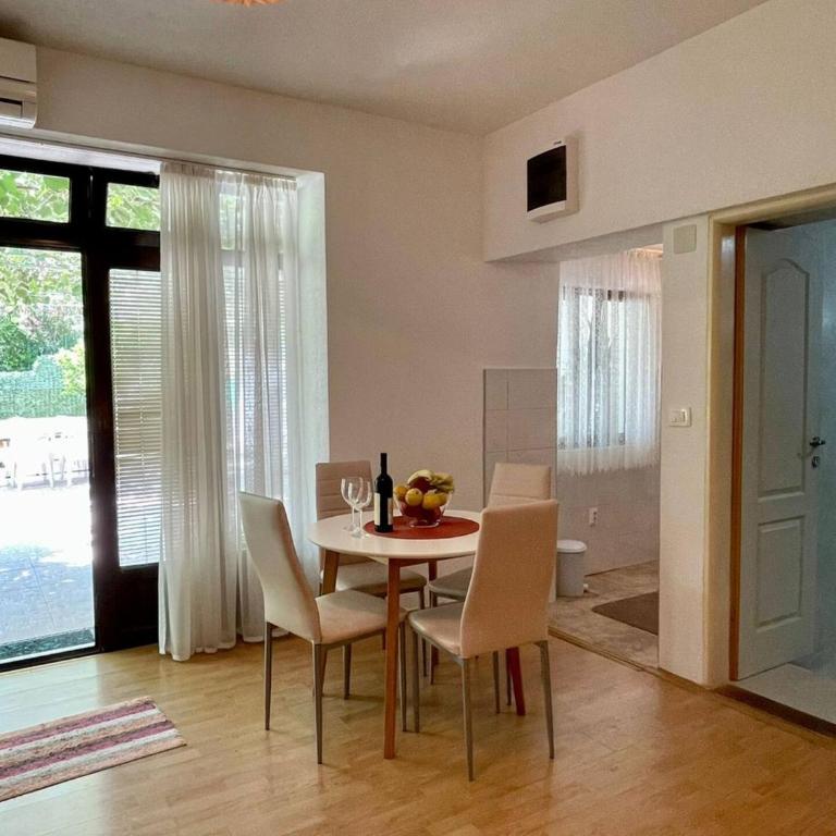 Apartments Marina - Studio with Garden View - 13
