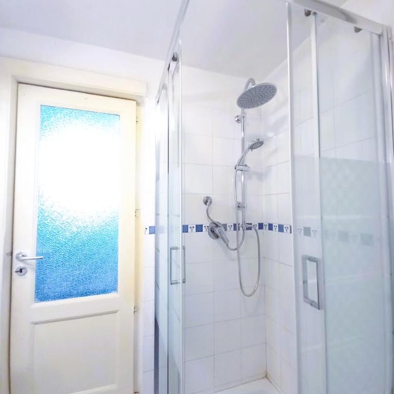 Casa Bianca - Centro Città e due minuti a piedi dalla Metro - One-Bedroom Apartment - 20