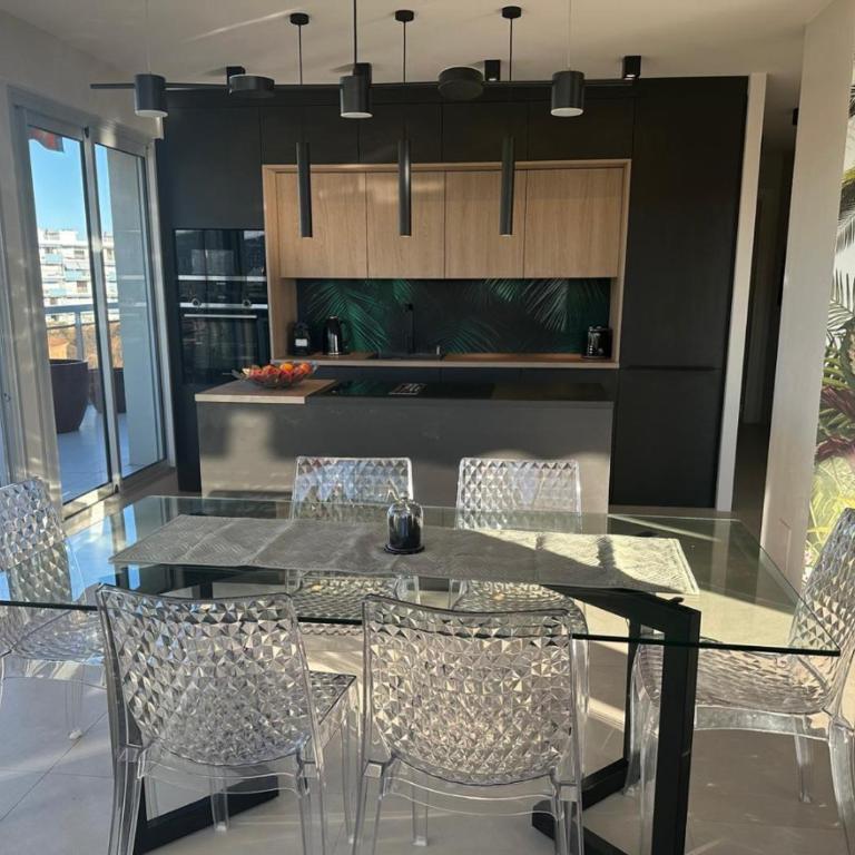 TOP 2 Bedrooms 2 Baths 2 WCs Terrasse Juan Les Pins - Appartamento con 2 Camere da Letto - 10