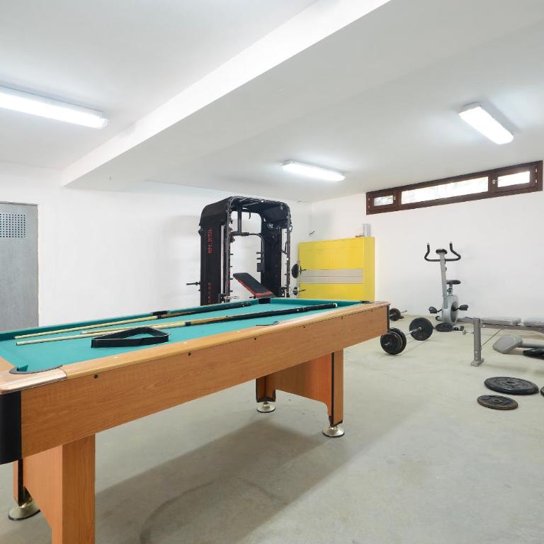 Villa Gran Barcares for 16 by BeBreeze - Villa con piscina privada - 32