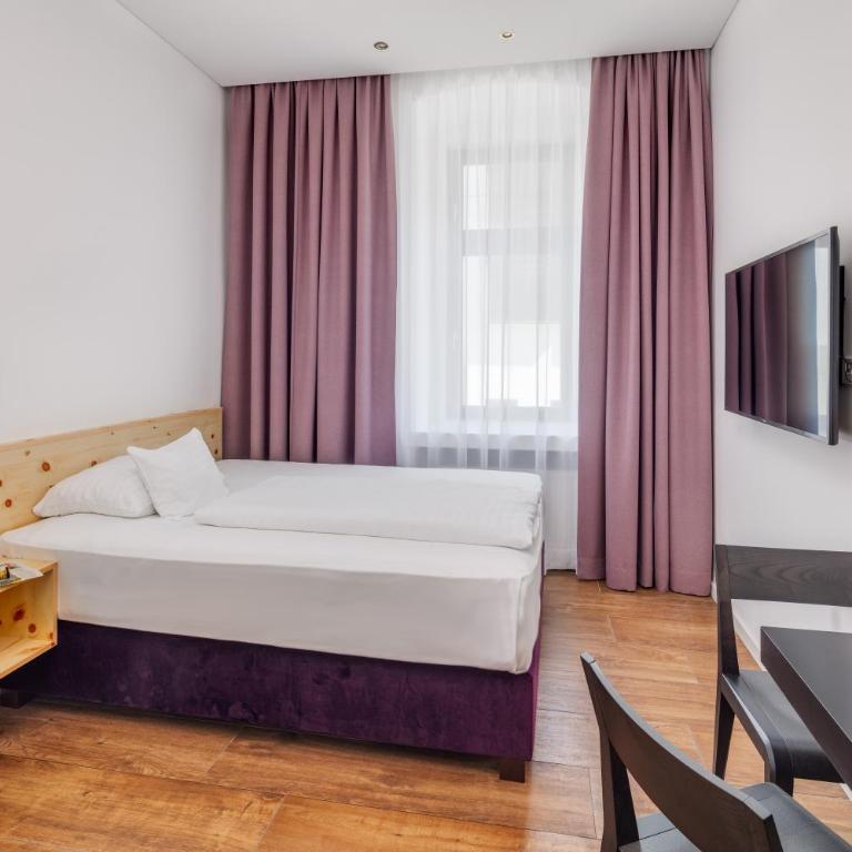Hotel Central - Habitación Doble Superior - 8