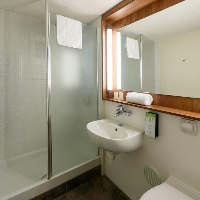 Campanile Albi Centre - Chambre Lits Jumeaux Standard - 3