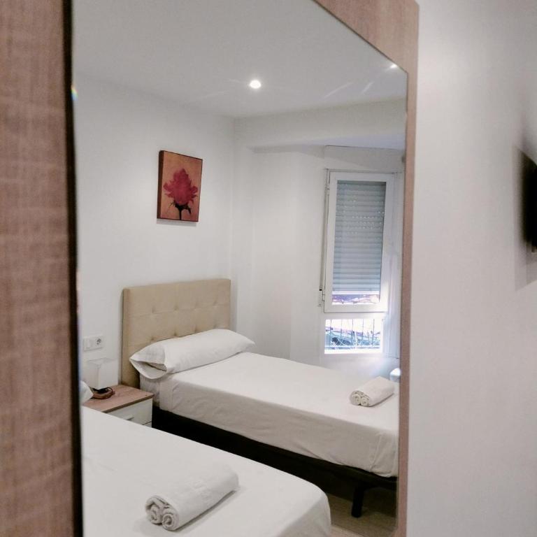 Pensión Portugal - Doppel-/Zweibettzimmer mit eigenem Bad - 5