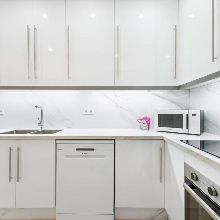 LovelyLofts Ayuntamiento - Two-Bedroom Apartment - 8