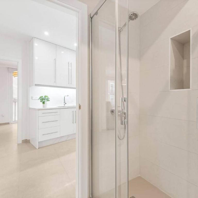 LovelyLofts Ayuntamiento - Two-Bedroom Apartment - 16