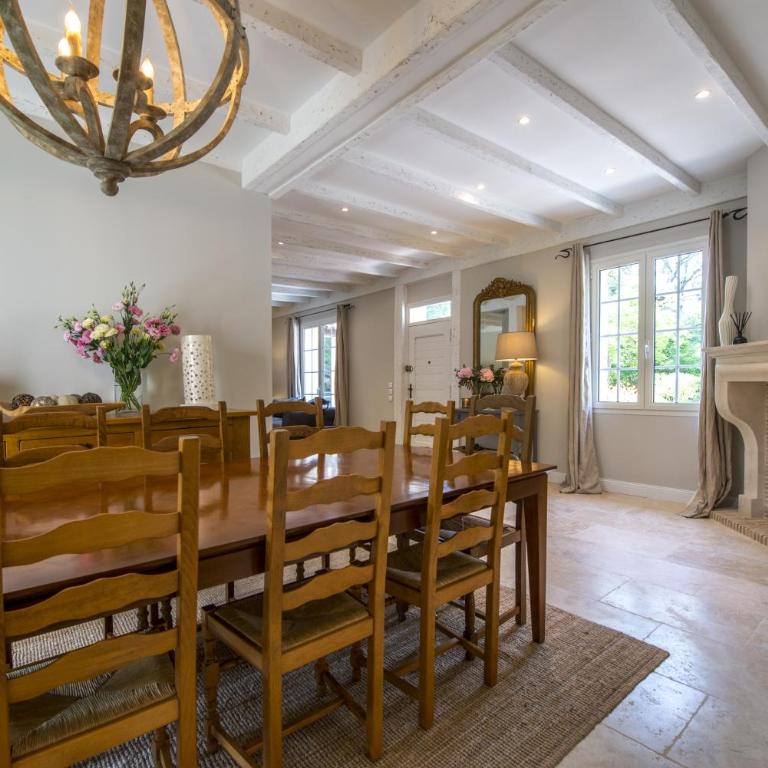 Spacious villa in Tourrettes-sur-Loup with Private Lake access Sleep 16 - Villa - 11