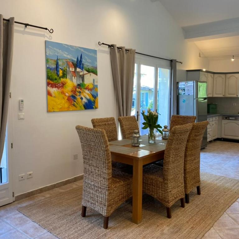 Spacious villa in Tourrettes-sur-Loup with Private Lake access Sleep 16 - Villa - 19