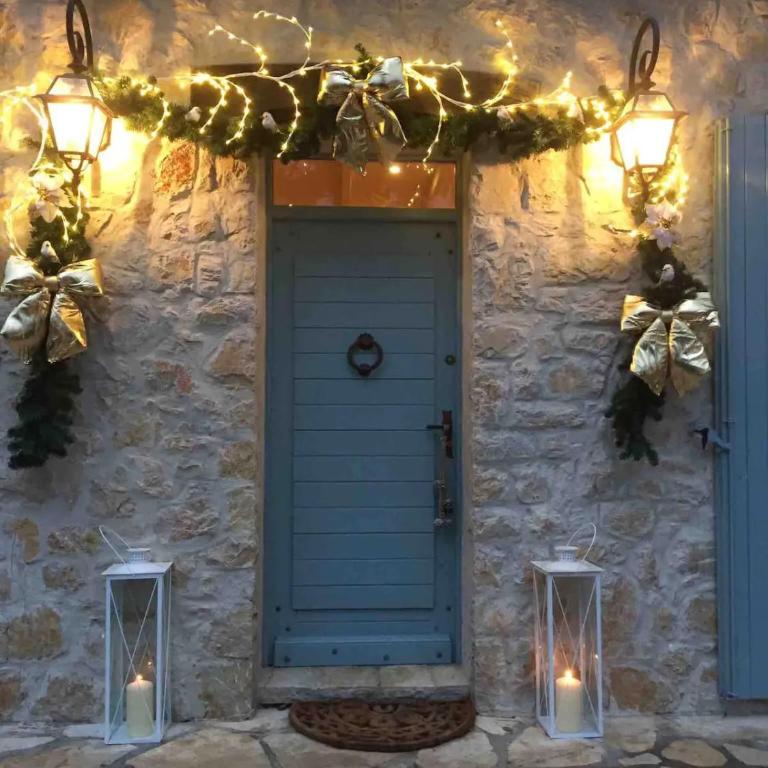 Spacious villa in Tourrettes-sur-Loup with Private Lake access Sleep 16 - Villa - 22
