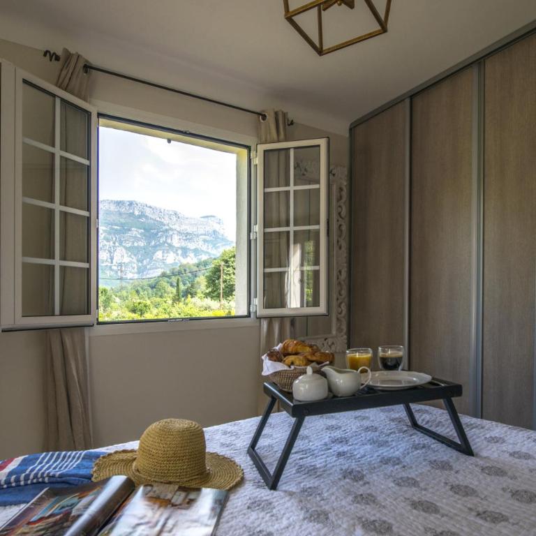 Spacious villa in Tourrettes-sur-Loup with Private Lake access Sleep 16 - Villa - 31