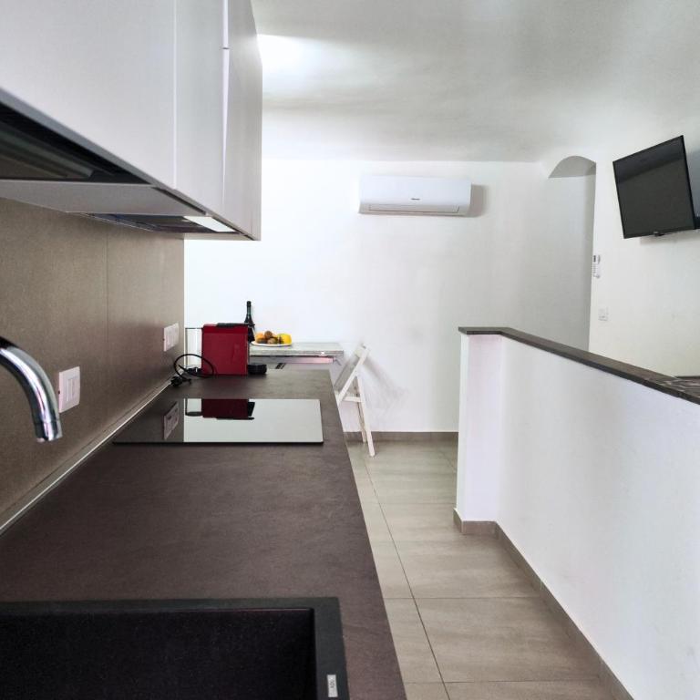 Home De Curtis - Appartamento con 1 Camera da Letto - 12