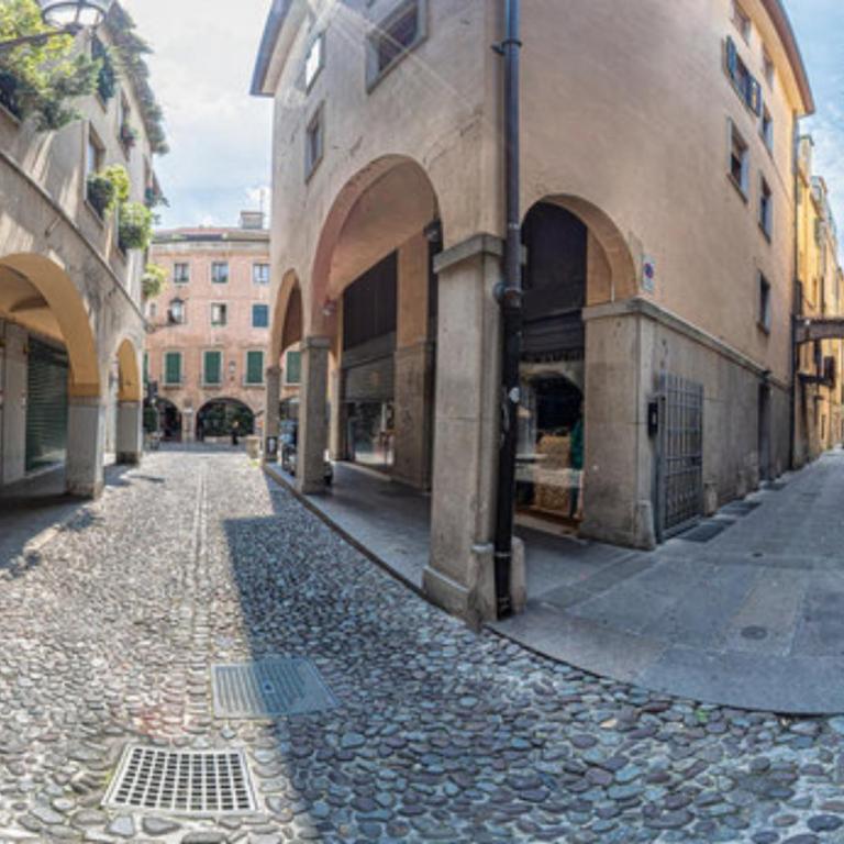 HT - Casa dell'artista in Piazza delle Erbe - Appartamento con 3 Camere da Letto - 20
