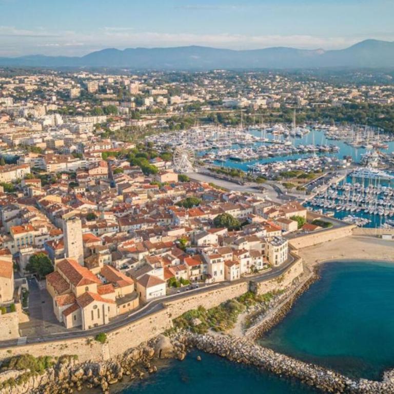 TOP 2 Bedrooms 2 Baths 2 WCs Terrasse Juan Les Pins - Appartamento con 2 Camere da Letto - 36