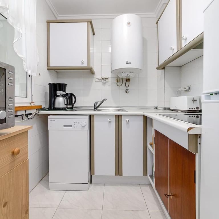 Holiday Penthouse Duplex-Torrevieja, close to the beach - Two-Bedroom Apartment - 12