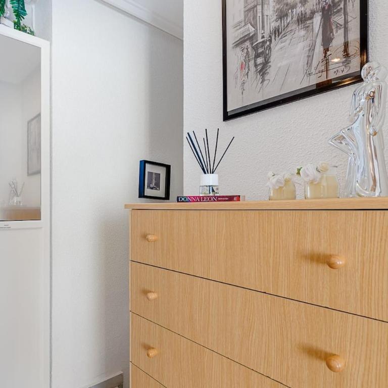 Holiday Penthouse Duplex-Torrevieja, close to the beach - Two-Bedroom Apartment - 21