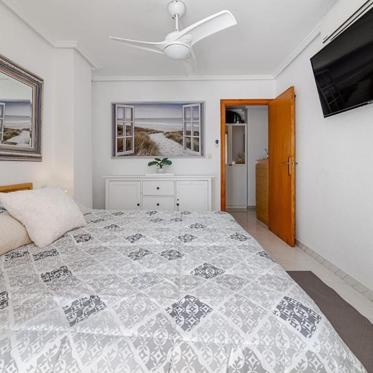 Holiday Penthouse Duplex-Torrevieja, close to the beach - Two-Bedroom Apartment - 20