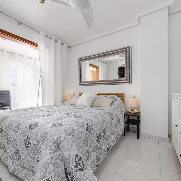 Holiday Penthouse Duplex-Torrevieja, close to the beach - Two-Bedroom Apartment - 18