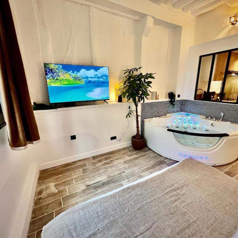 Le Spa Corneille - Jacuzzi, Sauna & Parking par Rouen Atypique - Appartamento con 1 Camera da Letto - 5