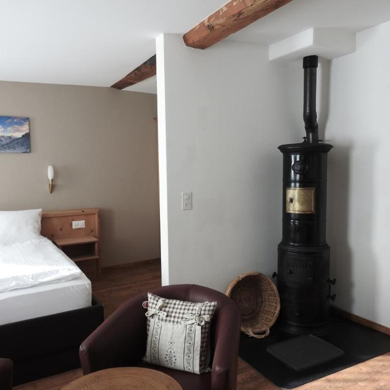Hotel Spöl Restaurant - Suite mit Balkon - 1