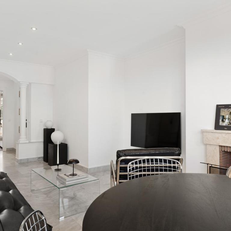 Unmatched Location, Breathtaking Views, Garage - Two-Bedroom Apartment with Terrace and Sea View - 6