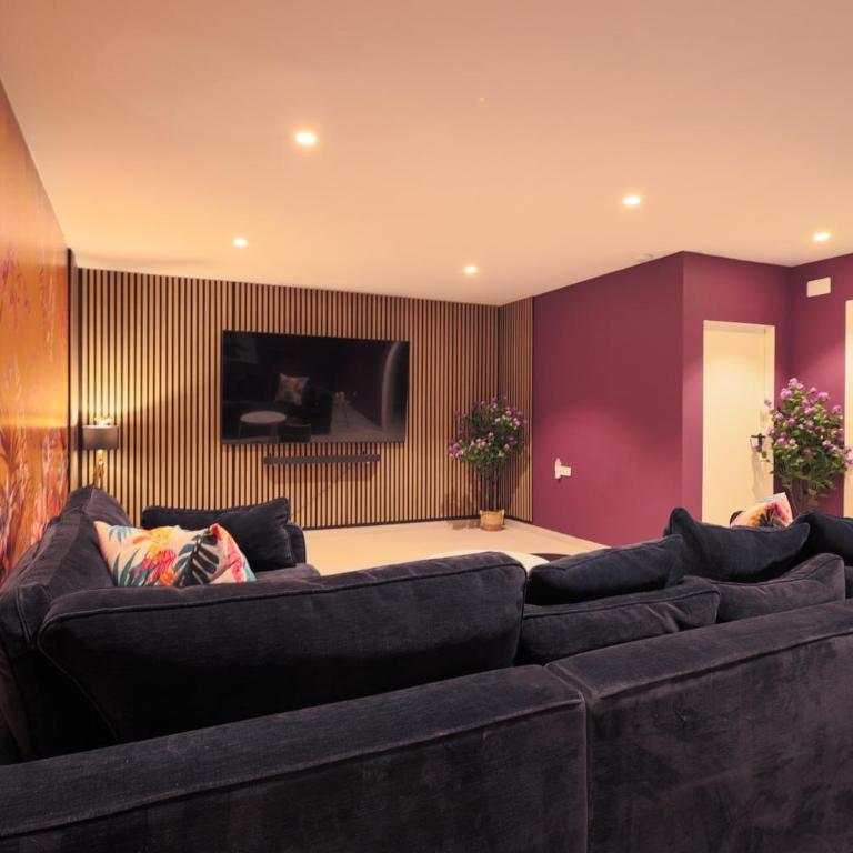 4 Bed Villa - Sleeps 8 - Pool - Garden - Parking - Villa - 18