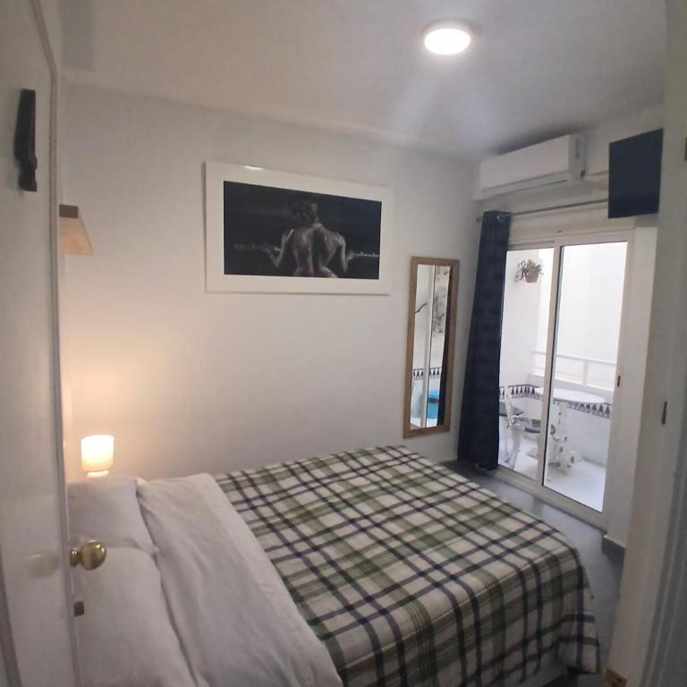 Casa Blanca 48 - Double Room with Shared Bathroom - 3