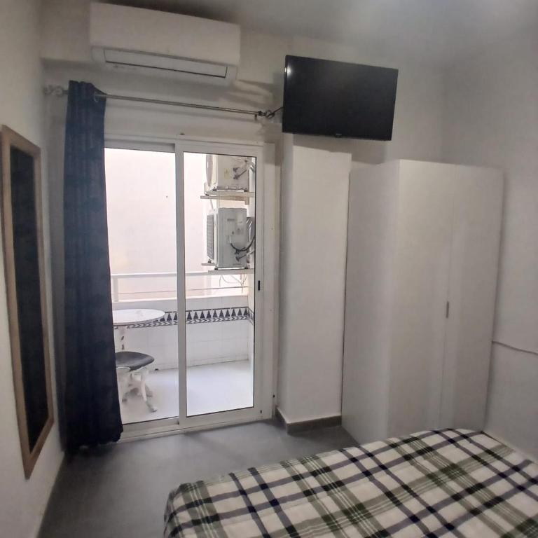 Casa Blanca 48 - Double Room with Shared Bathroom - 6