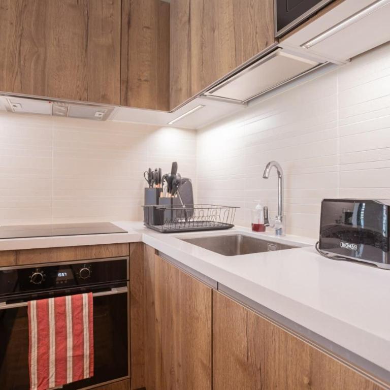 Total Comfort Steps from Parque Araucano - Apartamento - 12