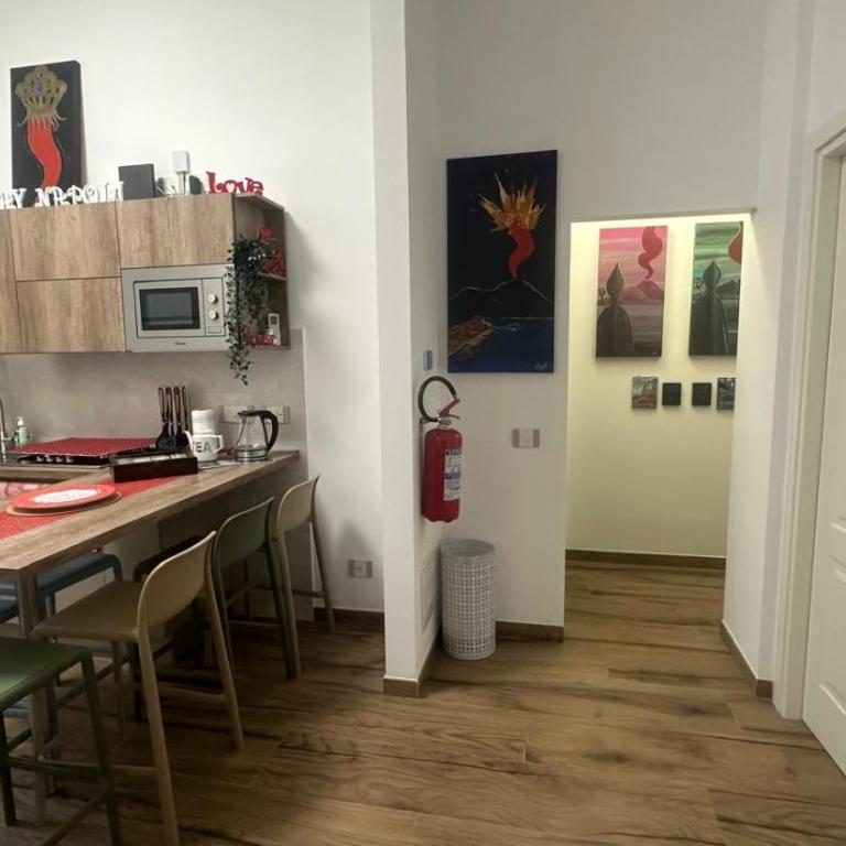 Suite Stay Napoli Rooms and Apartment - Camera Matrimoniale - 11