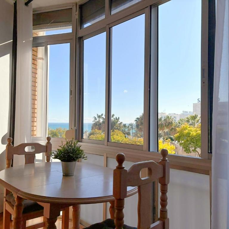 Flamingo Top Suite y Piscina junto a Puerto Marina - Apartamento Deluxe de 1 dormitorio con vistas al océano - 10