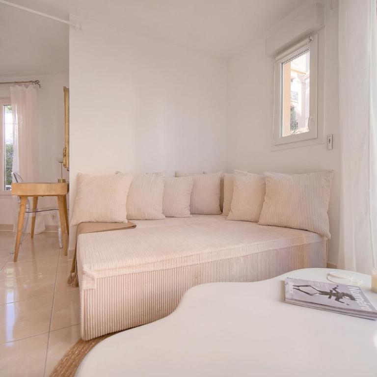 Superbe Studio TERRASSE-PARKING proche CROISETTE A0B200 - Studio avec Balcon - 7
