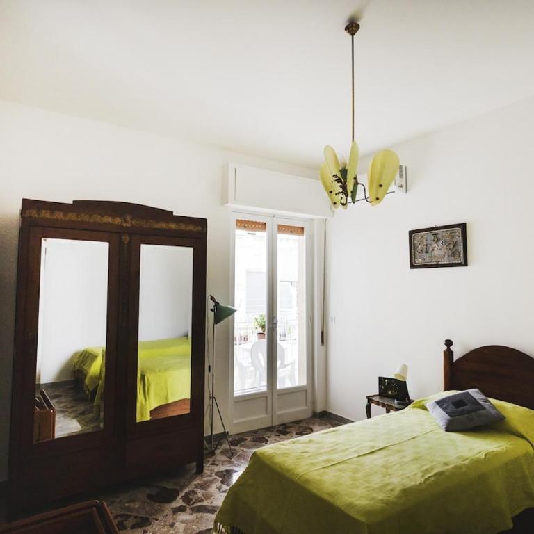 Un APPARTAMENTO AL MARE 2 - Appartamento con 2 Camere da Letto e Balcone - 3