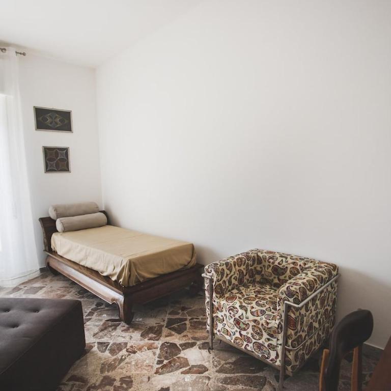 Un APPARTAMENTO AL MARE 2 - Appartamento con 2 Camere da Letto e Balcone - 40
