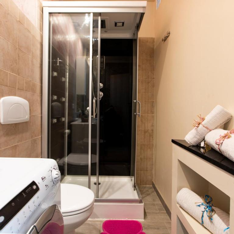 Relax a 4 salti dai navigli - Double Room with Private Bathroom - 7