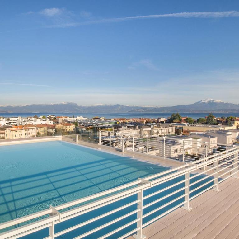 Perla Garda Lake Apartment With Pool - Appartamento con 2 Camere da Letto e Balcone - 2