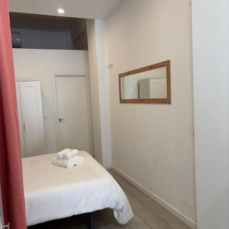 ESTUPENDO PISO a 3 min ESTACIÒN DE TREN MARIA ZAMBRANO Y BUS - Apartamento de 1 dormitorio - 27