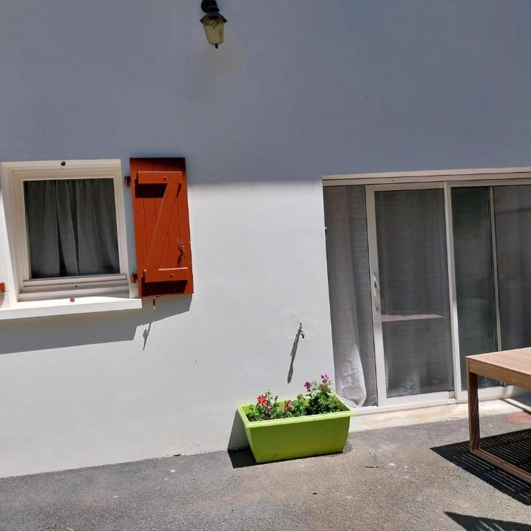 Etchehassia - Chambre Double avec Salle de Bains Privative - 1