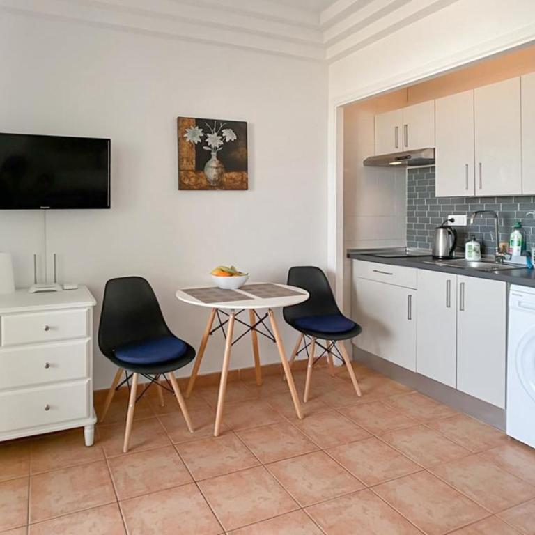 Orlando Suite Fanabe Beach - One-Bedroom Apartment - 8