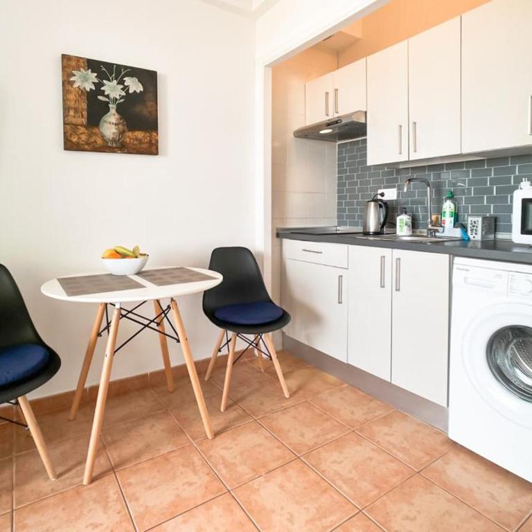 Orlando Suite Fanabe Beach - One-Bedroom Apartment - 15