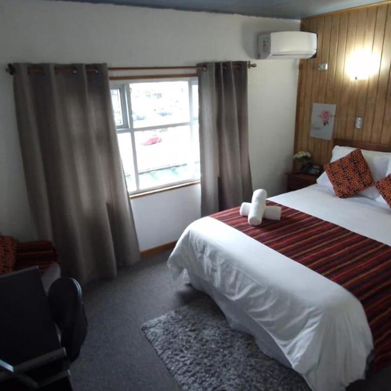Hotel Terra Valdivia - Double Room with Private Bathroom - 4