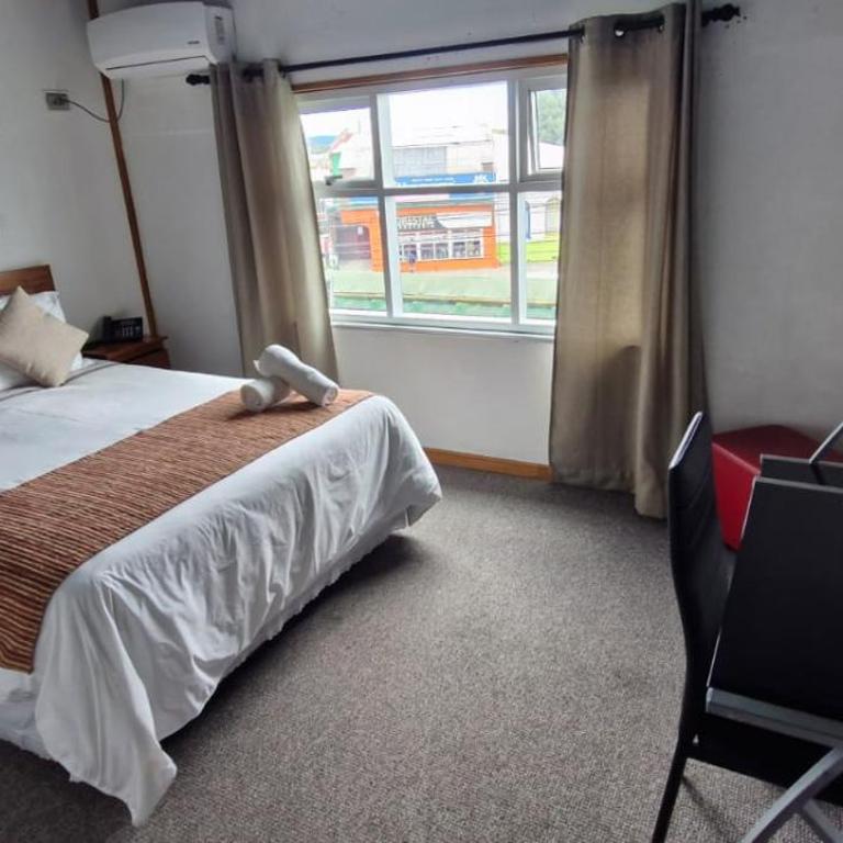 Hotel Terra Valdivia - Double Room with Private Bathroom - 1