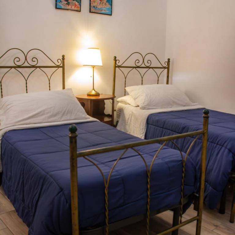 B&B Epoche' - Camera Deluxe Doppia con Letti Singoli - 4
