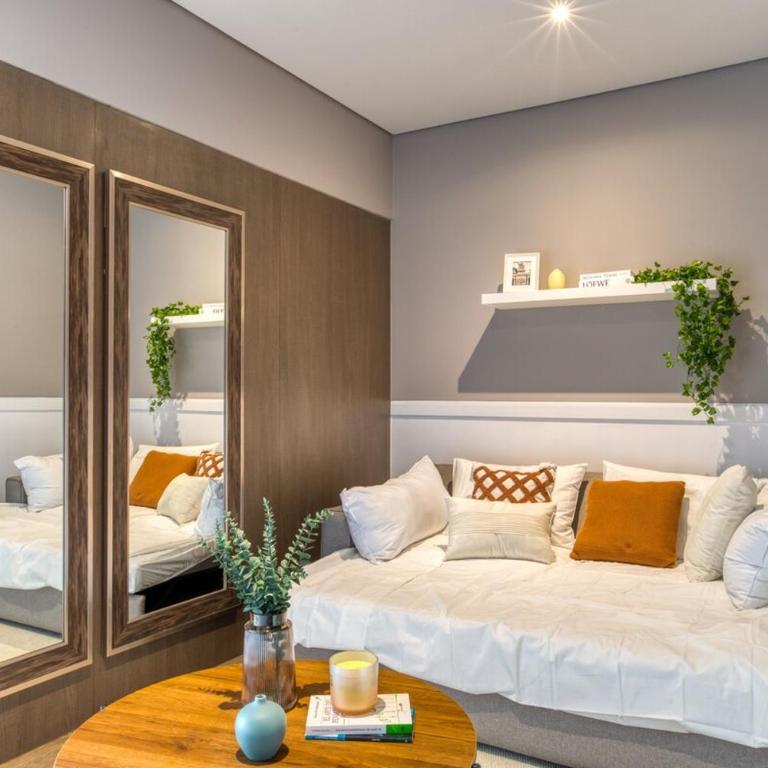 World Cup Ready, Prime Location, Walk to Downtown - One-Bedroom Apartment with Balcony and City View - 42