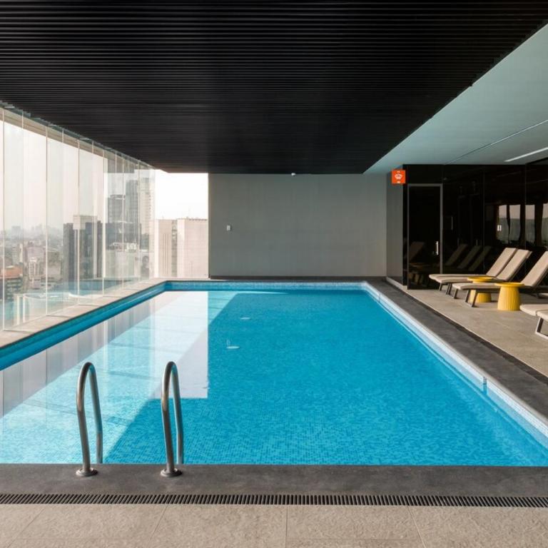 World Cup Ready, Prime Location, Walk to Downtown - One-Bedroom Apartment with Balcony and City View - 70