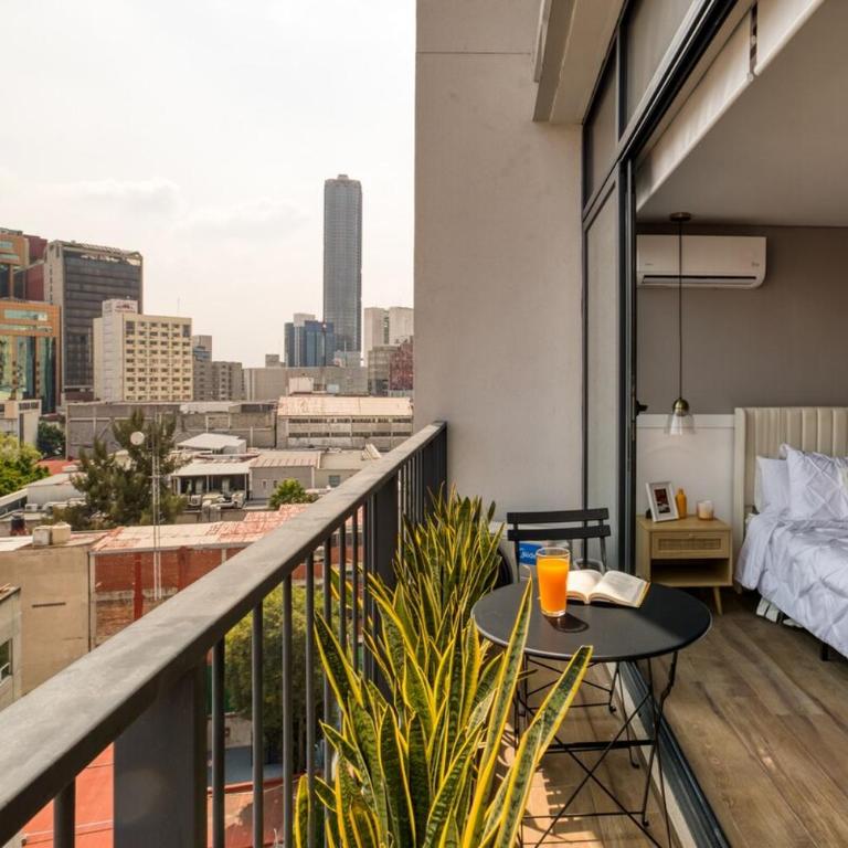 World Cup Ready, Prime Location, Walk to Downtown - One-Bedroom Apartment with Balcony and City View - 71