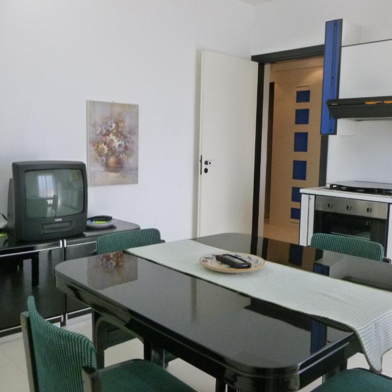 Casa Martina - Appartamento con 2 Camere da Letto e con Vista - 7