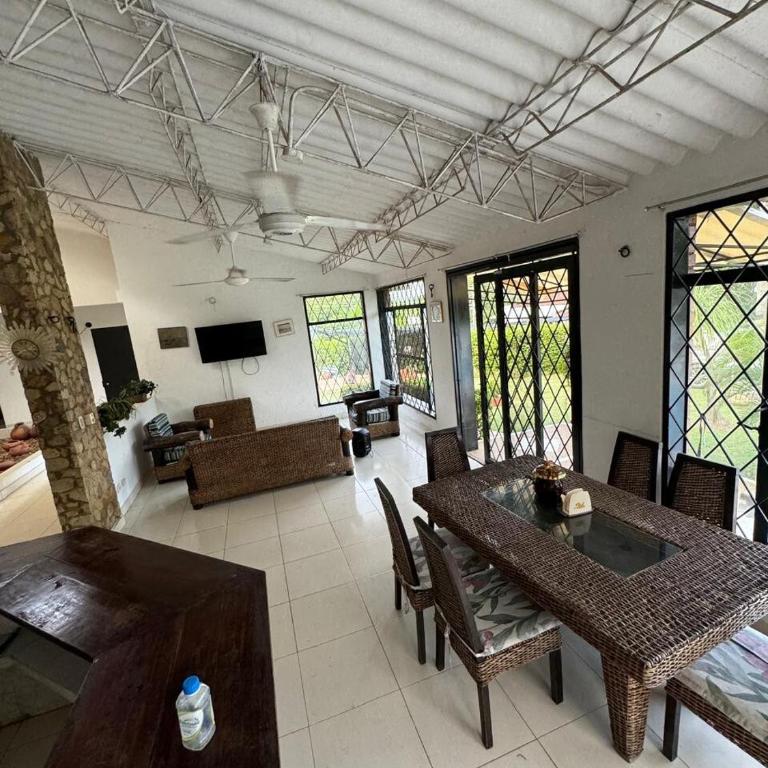 Villa con Pisicina Privada Melgar - Casa de 4 dormitorios - 7