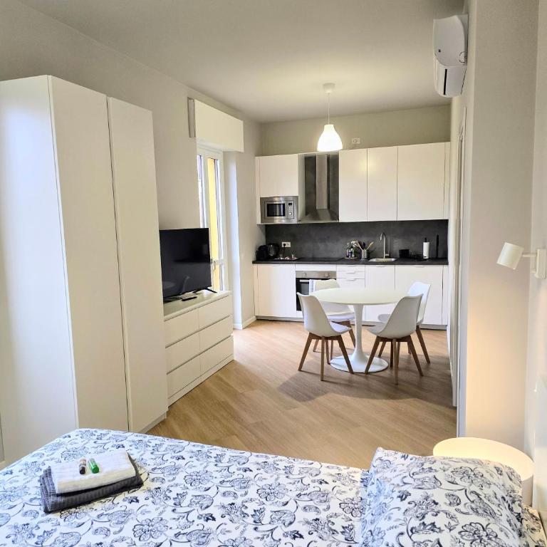 Monza Apartments - Studio-Apartment - 1